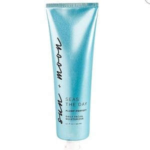 Moon & Sun Seas The Day  sun + moon plump perfect moisturizer